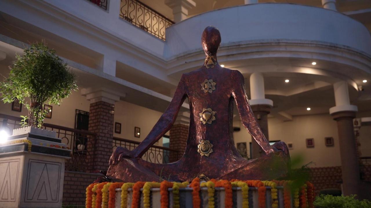 Hotel Kolam Shānti Niketan Extérieur photo