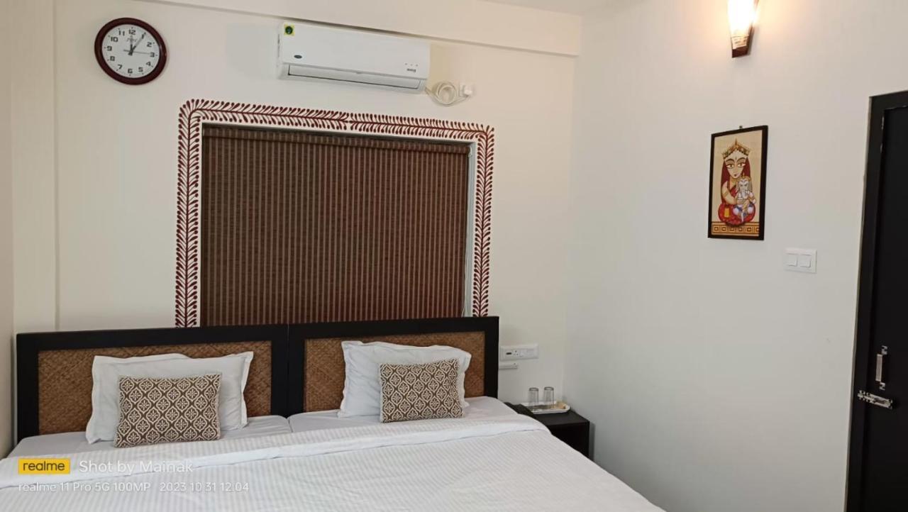 Hotel Kolam Shānti Niketan Extérieur photo